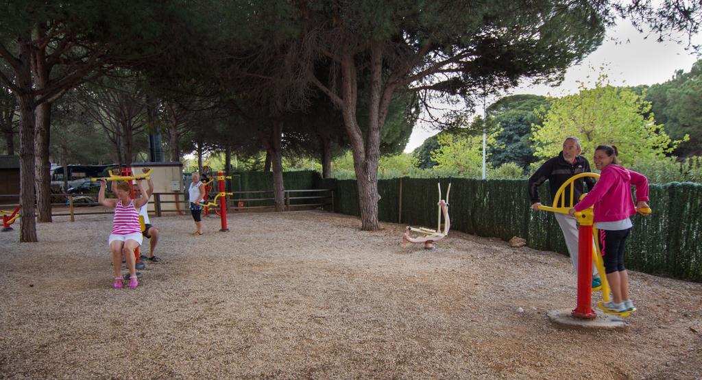 Complejo Turistico & Camping Cabopino ماربيا المظهر الخارجي الصورة